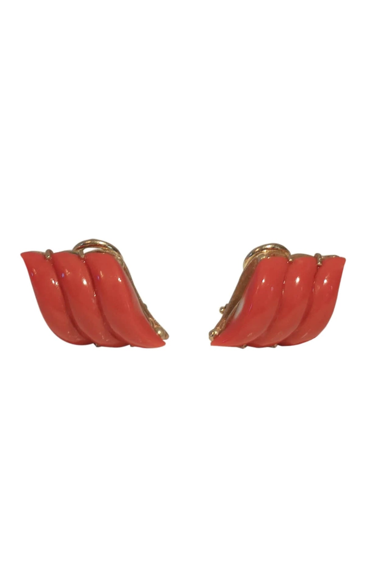 18k Gold &amp; Carved Coral Earrings Coral One Size