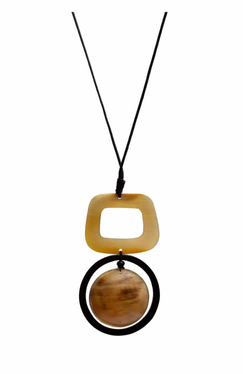 The Globe Necklace Natural ONE SIZE