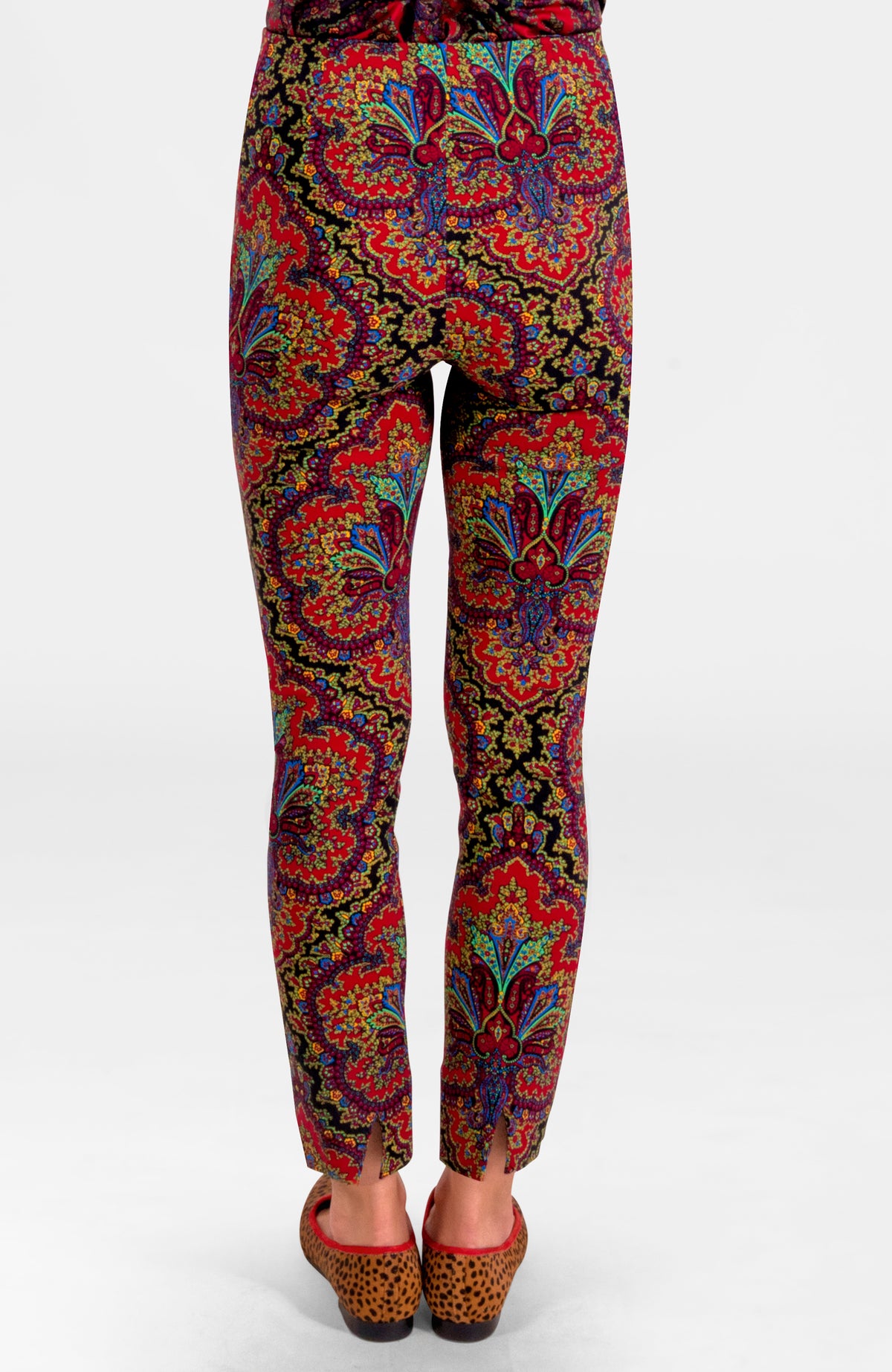 Gripeless Pull On Pants - Passion Paisley Black