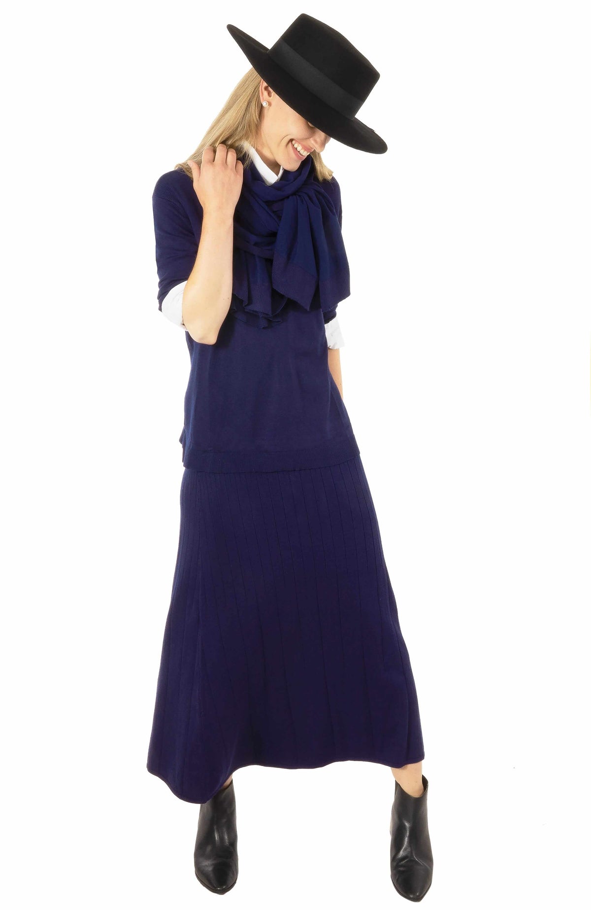 Sneek A Peek Knit Skirt - Final Sale Navy