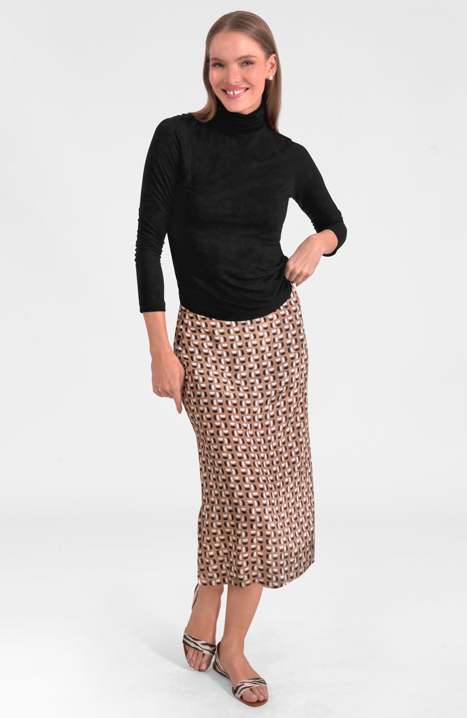 Waxing Crescent Skirt Khaki