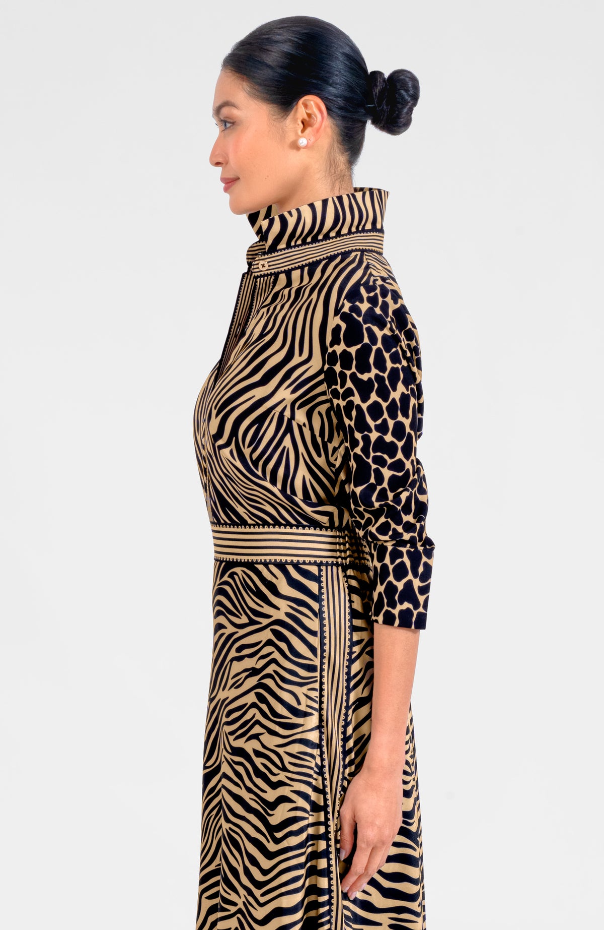 Boyfriend Shirt - Animal Instincts Zebra khaki