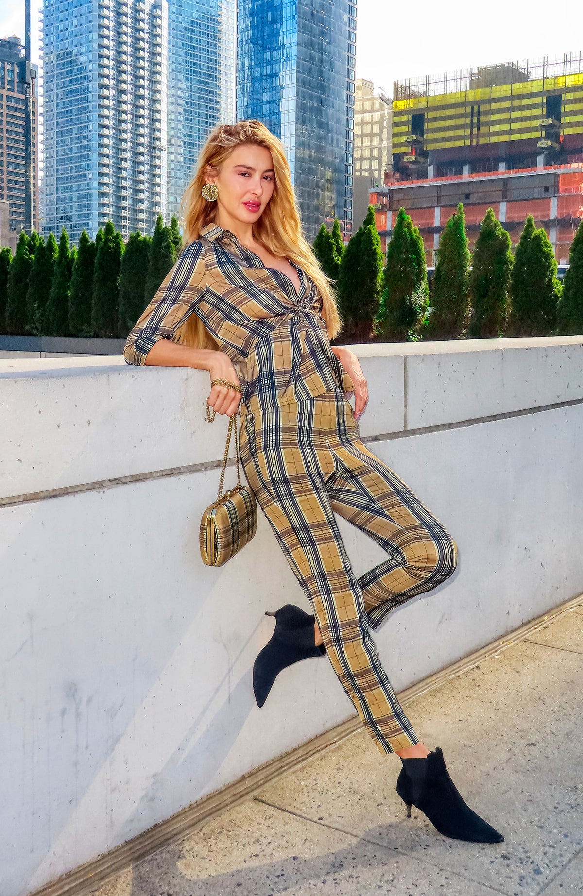 Twist & Shout Top - Belgravia Plaid Khaki Black