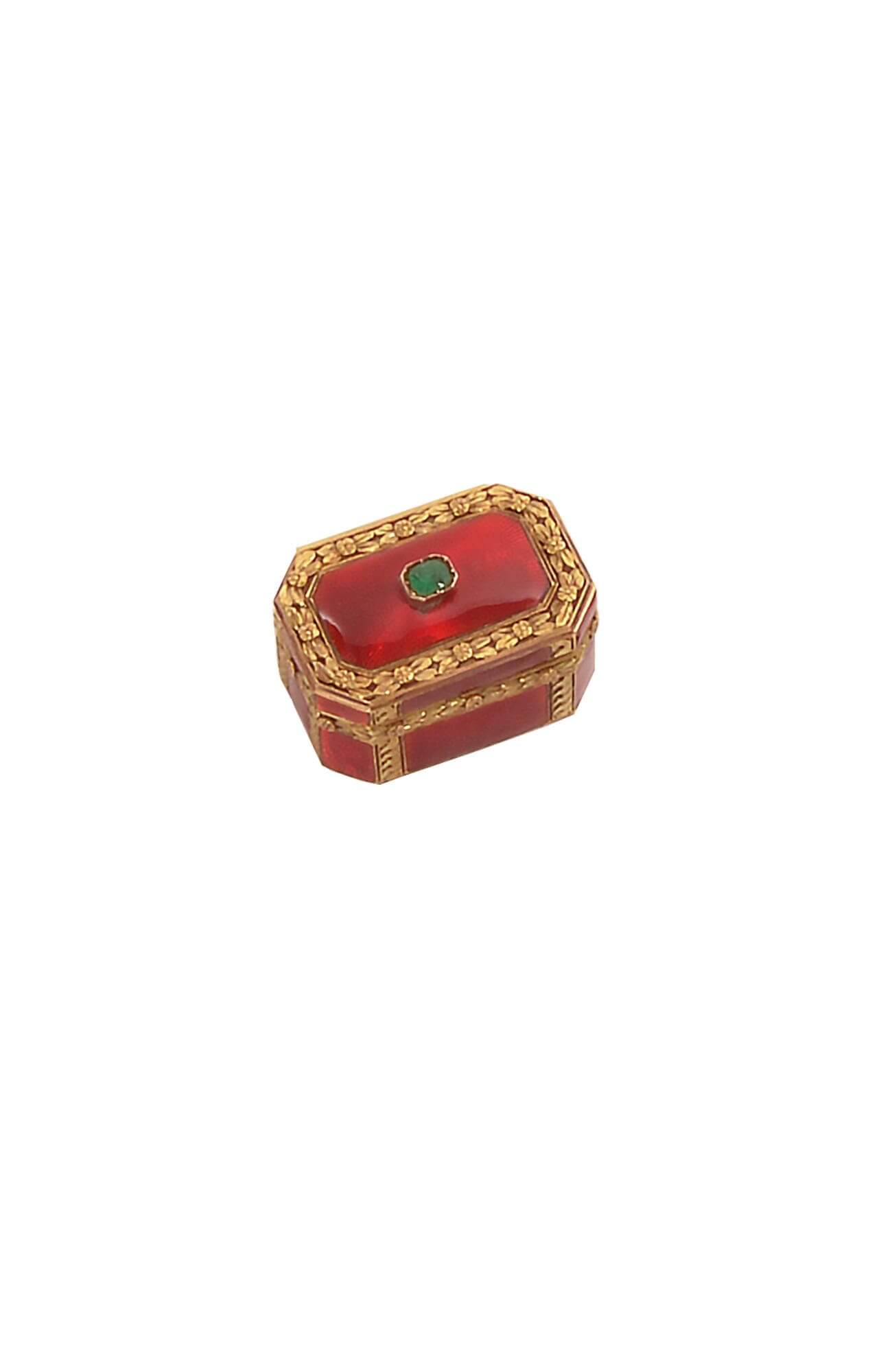 Fabergé Gold & Red Enamel Small Snuff Box
