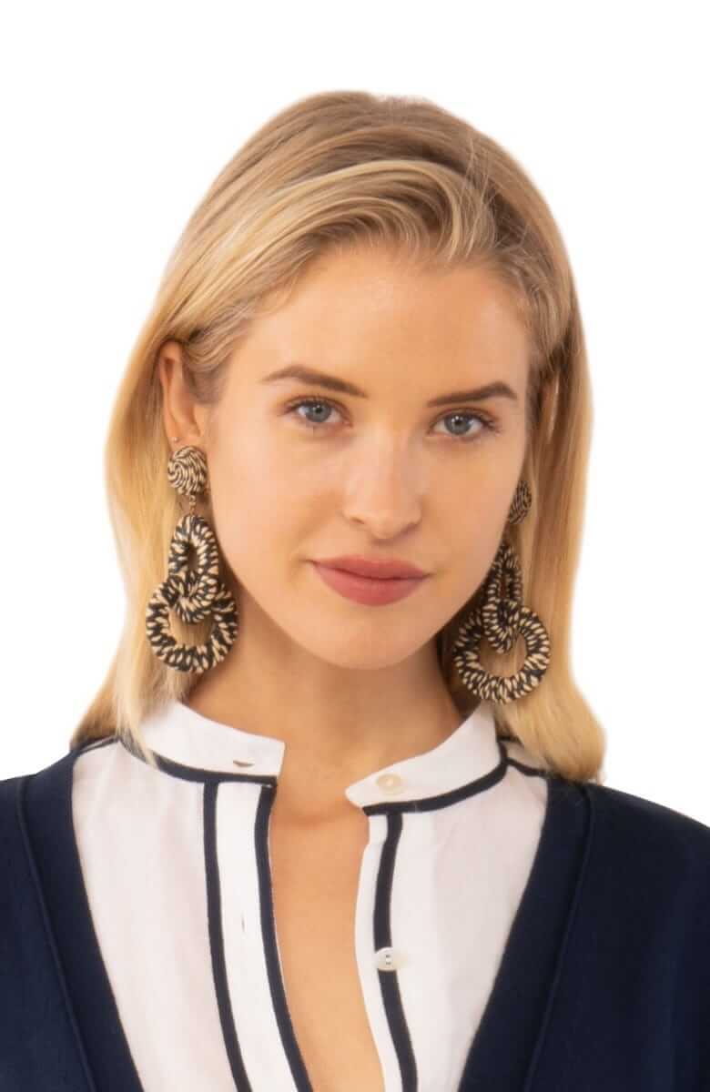 Ring Toss Earrings Black Natural