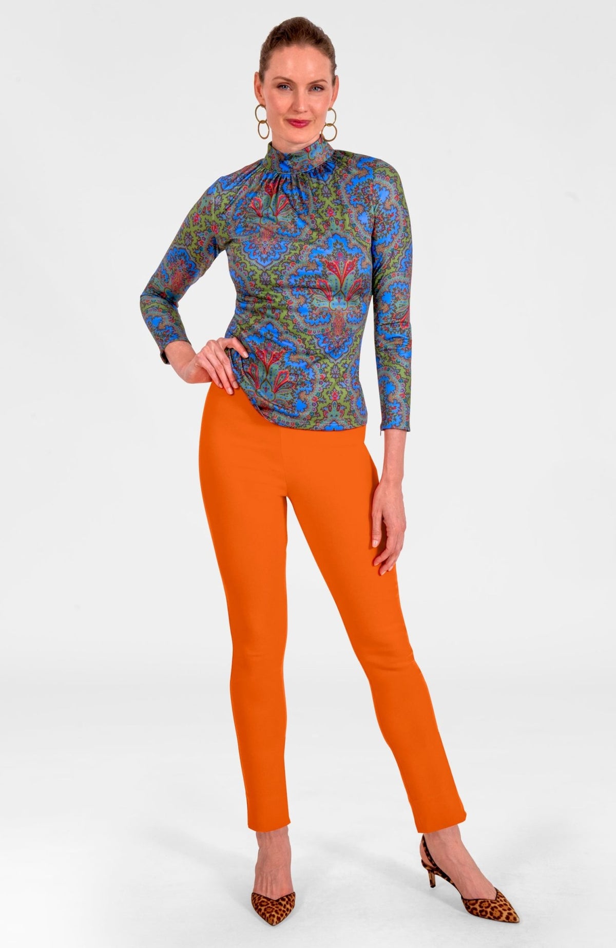 Scorching Hot Top - Passion Paisley Olive