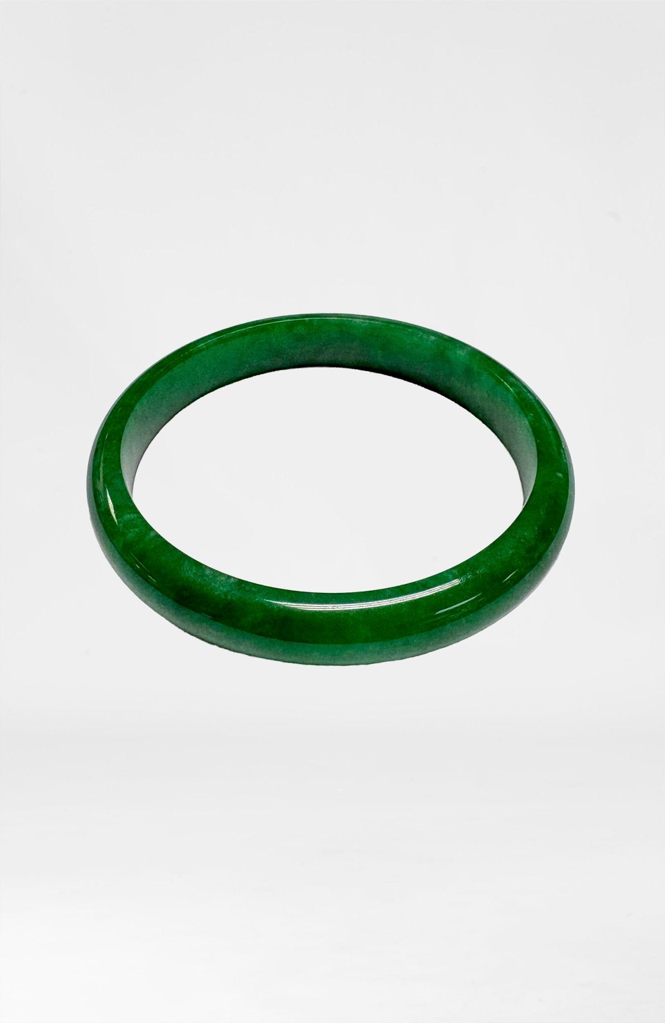 Solid Round Jade Bracelet