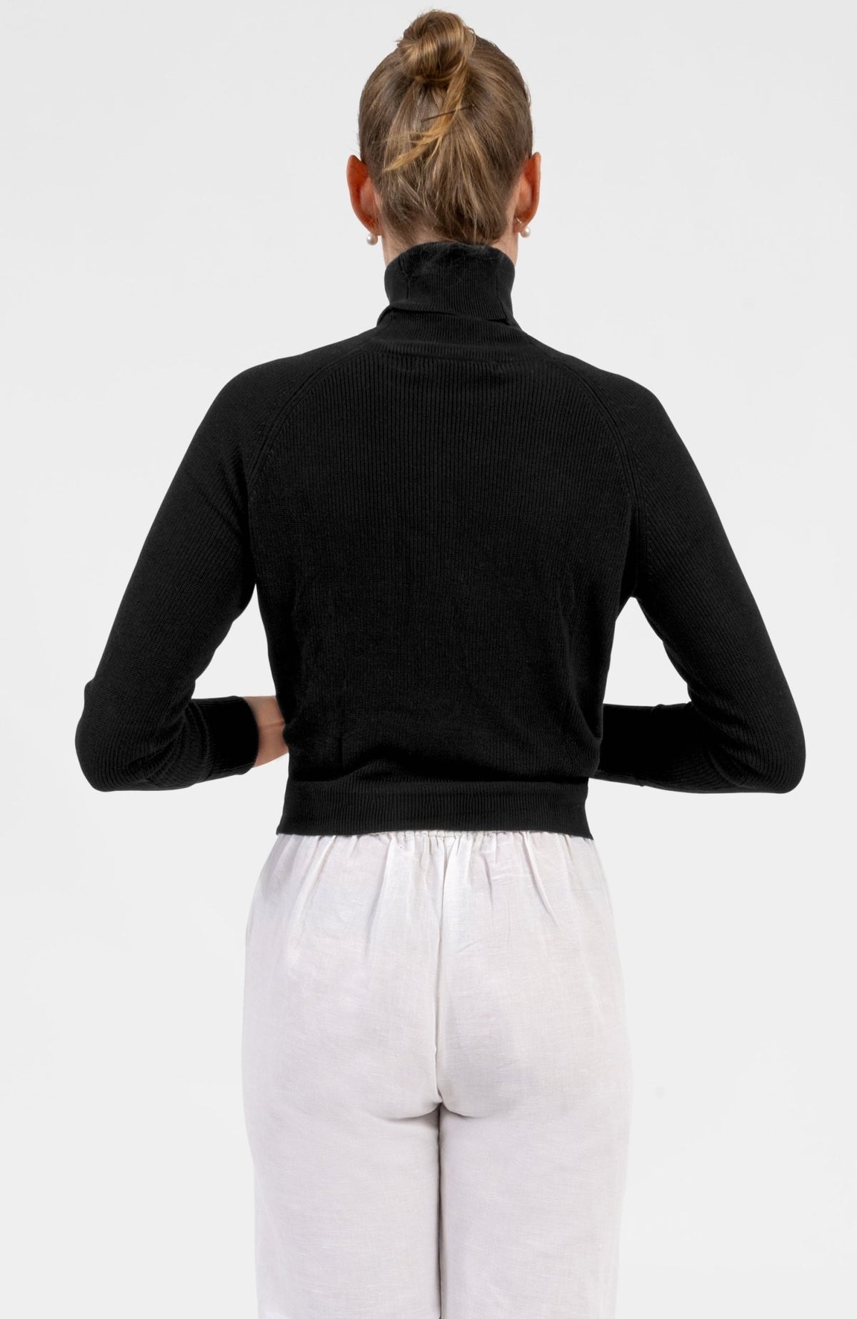 Turtle Sweater Black